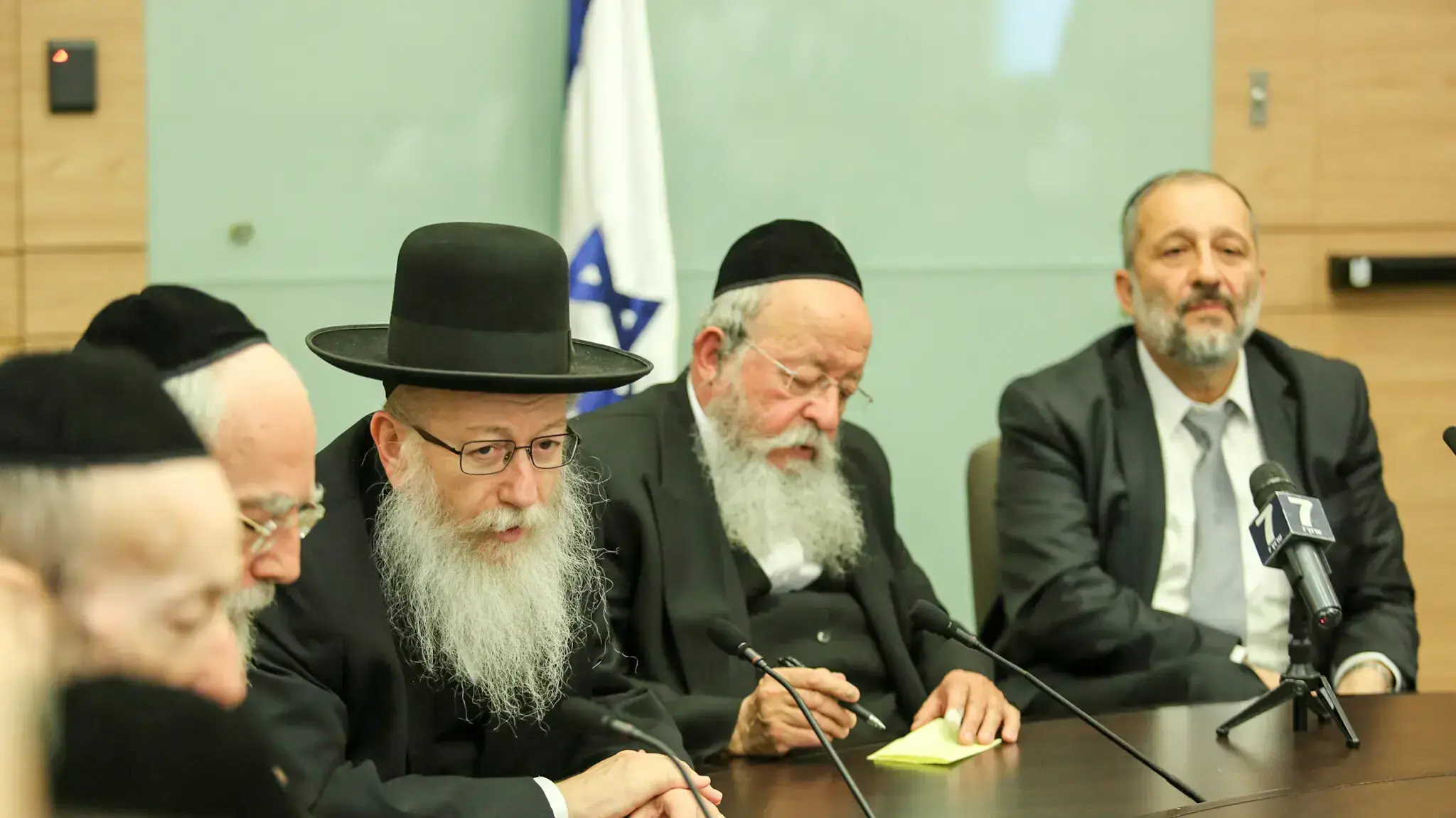 כינוס חירום של המפלגות החרדיות בכנסת 13/9/17 כינוס חירום של המפלגות החרדיות בכנסת 13/9/17