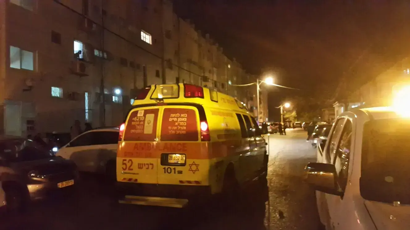 חשד לרצח ברחוב רחבת הר הזיתים שבקריית גת. 13 באוקטובר 2017 חשד לרצח ברחוב רחבת הר הזיתים שבקריית גת. 13 באוקטובר 2017