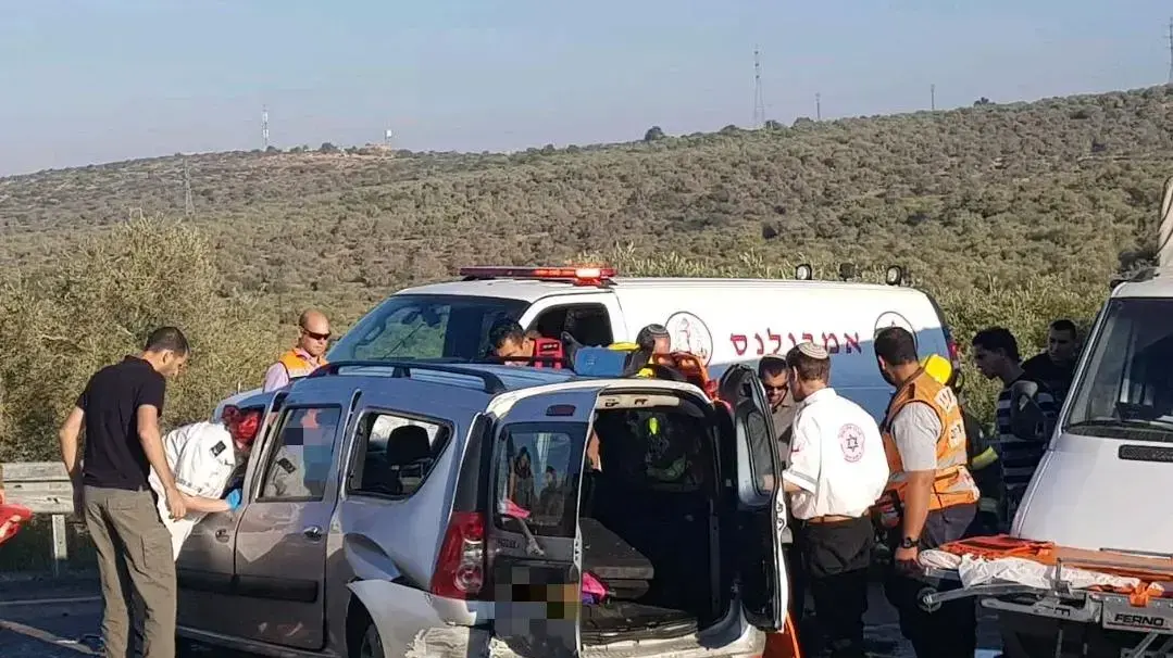 תאונת דרכים בצומת יקיר קטן לכיוון רבבה 23 באוקטובר 2017 תאונת דרכים בצומת יקיר קטן לכיוון רבבה 23 באוקטובר 2017
