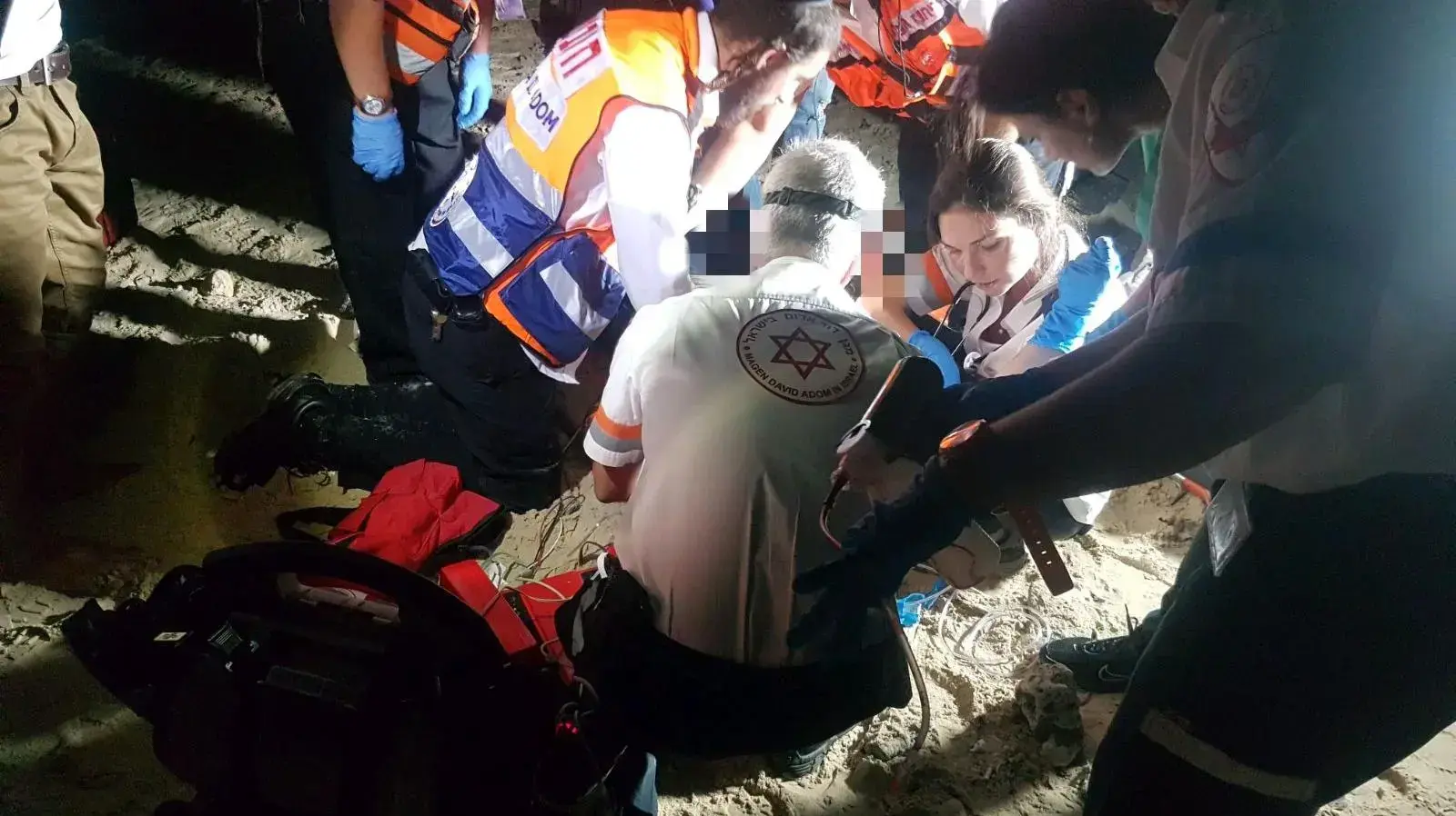 נער בן 15 שישב עם חבריו על סלע הצוק נפל לתהום 1 בנובמבר 2017 נער בן 15 שישב עם חבריו על סלע הצוק נפל לתהום 1 בנובמבר 2017