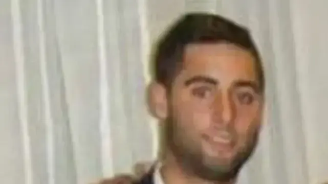 מתנהל קרב על חייו. שלום ואנונו מתנהל קרב על חייו. שלום ואנונו
