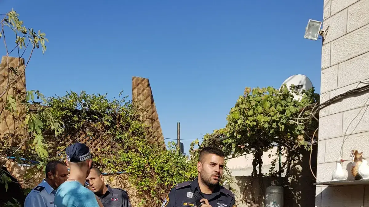 השריפה בבית חנינא: שני הילדים פונו במצב אנוש לבית חולים 14 בנובמבר 2017 השריפה בבית חנינא: שני הילדים פונו במצב אנוש לבית חולים 14 בנובמבר 2017