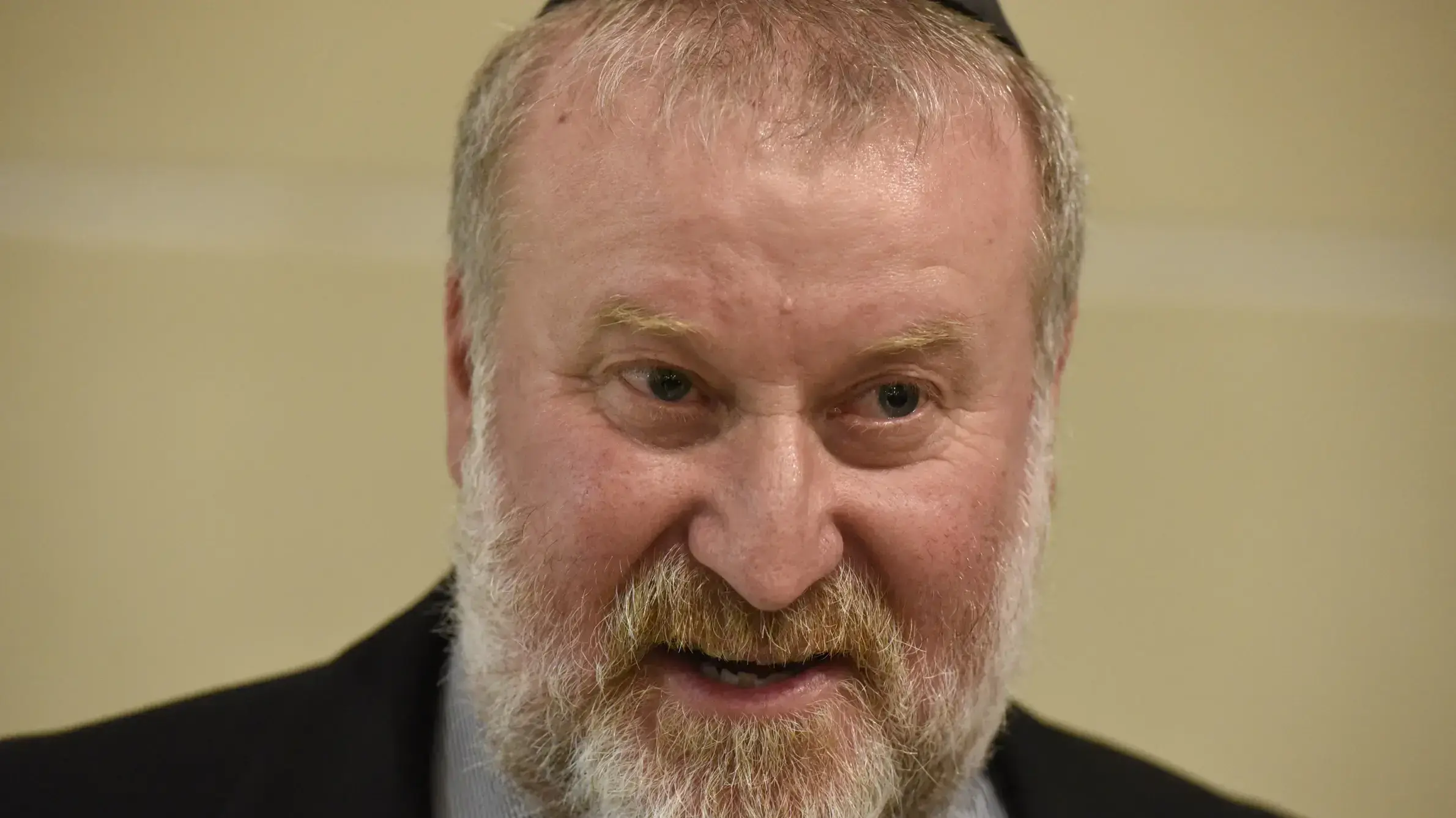 אביחי מ?נדלבליט קצין משטרה בדרגת ניצב המכהן כמפקד יחידת להב 433 במהלך טקס הפרידה שנערך עבור מני יצחקי בבית שמש 6 בדצמבר 2017 אביחי מ?נדלבליט קצין משטרה בדרגת ניצב המכהן כמפקד יחידת להב 433 במהלך טקס הפרידה שנערך עבור מני יצחקי בבית שמש 6 בדצמבר 2017