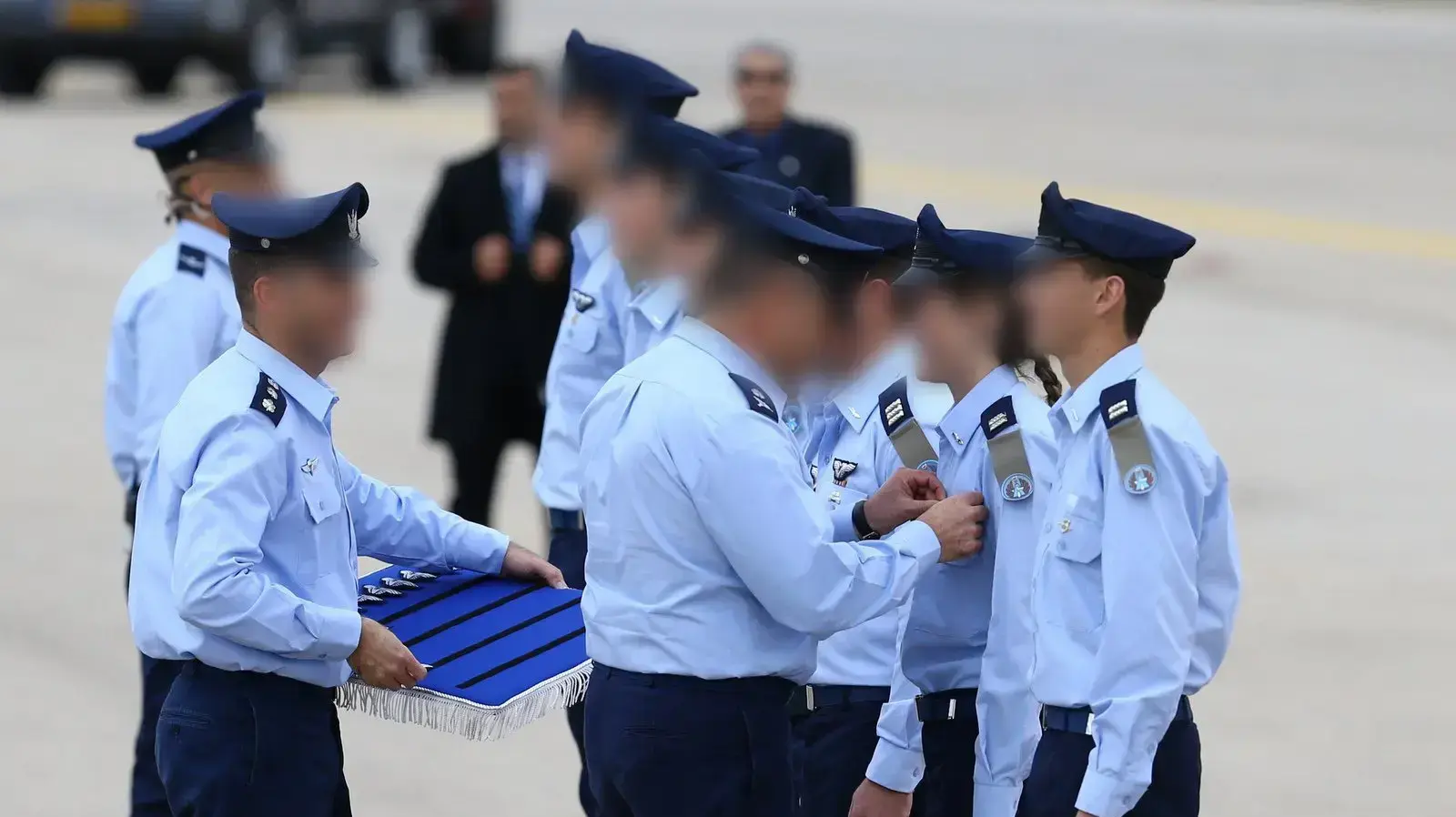 מסדר כנפיים, סיום קורס טיס 175, בסיס חצרים 27 בדצמבר 2017 מסדר כנפיים, סיום קורס טיס 175, בסיס חצרים 27 בדצמבר 2017