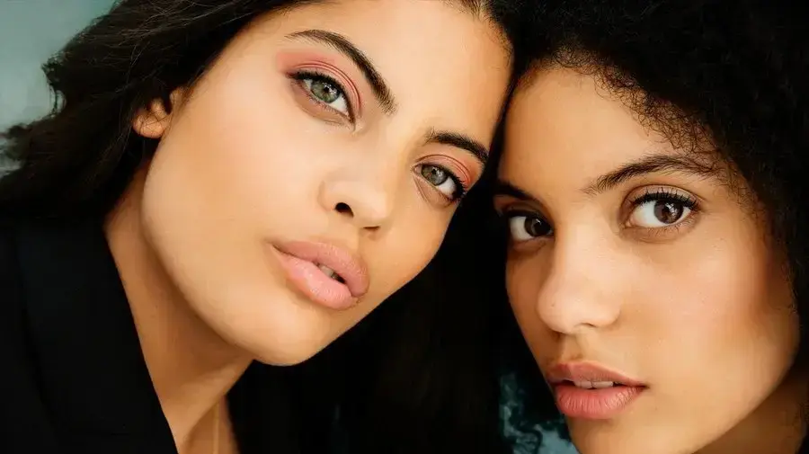 חוזרות אלינו. Ibeyi חוזרות אלינו. Ibeyi