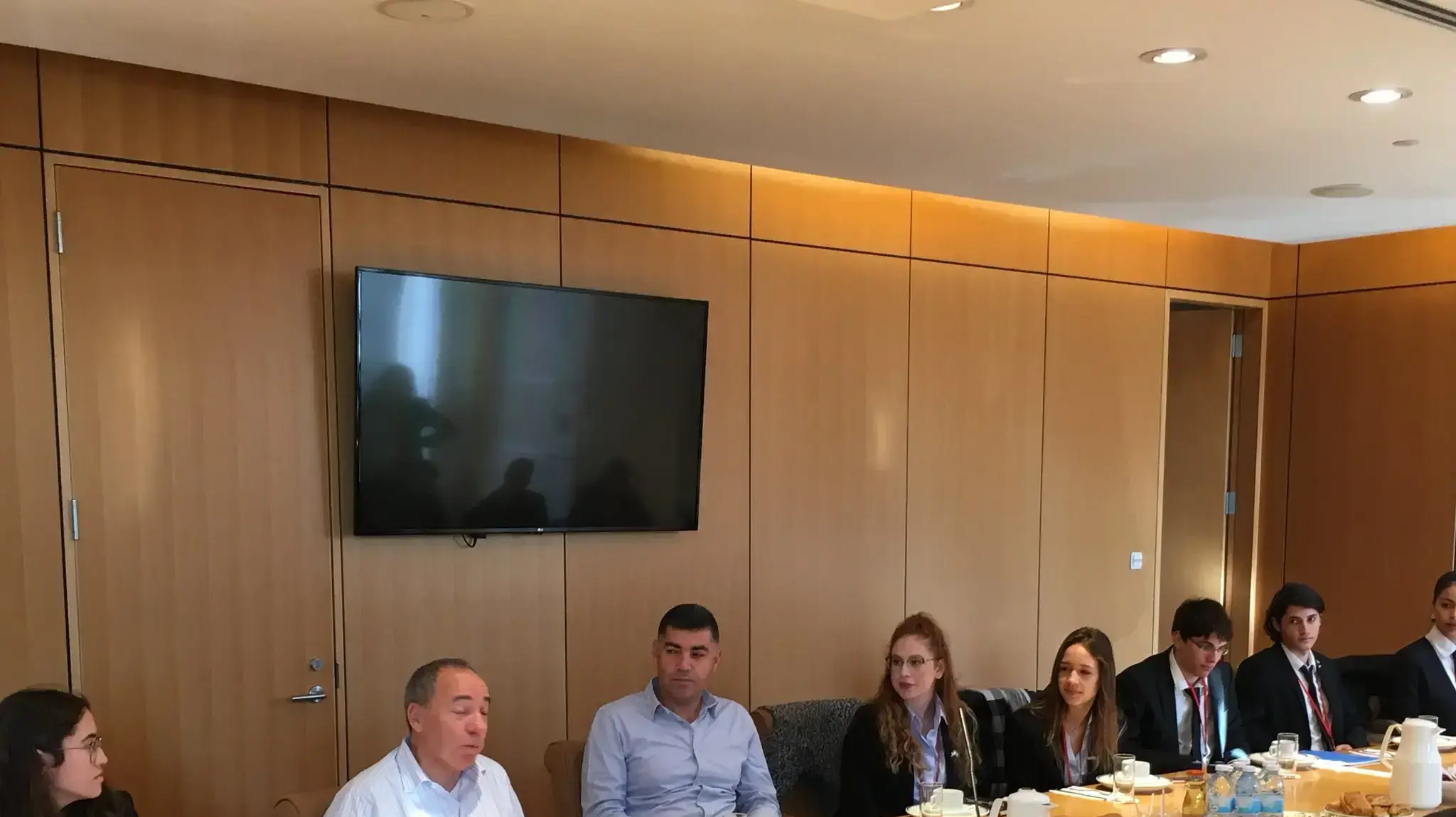 ראשי משרד החוץ בפגישה עם משלחת "שגרירים צעירים", 8 בינואר 2018 ראשי משרד החוץ בפגישה עם משלחת "שגרירים צעירים", 8 בינואר 2018
