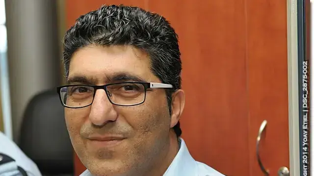 רב פקד רוני משיח שנידון לשנתיים מאסר בגין קבלת שוחד מנהגים במחוז חיפה רב פקד רוני משיח שנידון לשנתיים מאסר בגין קבלת שוחד מנהגים במחוז חיפה