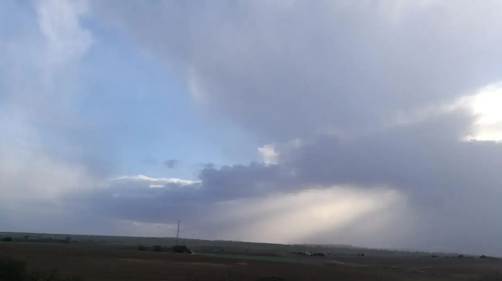 שדות בגליל התחתון במזג האוויר הגשום - 19 בינואר 2018 שדות בגליל התחתון במזג האוויר הגשום - 19 בינואר 2018