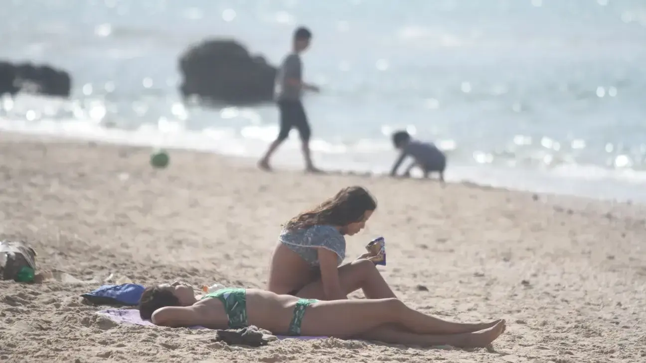 מזג אוויר שמשי בחוף שדות ים, ליד קיסריה. 3 בפברואר 2018 מזג אוויר שמשי בחוף שדות ים, ליד קיסריה. 3 בפברואר 2018