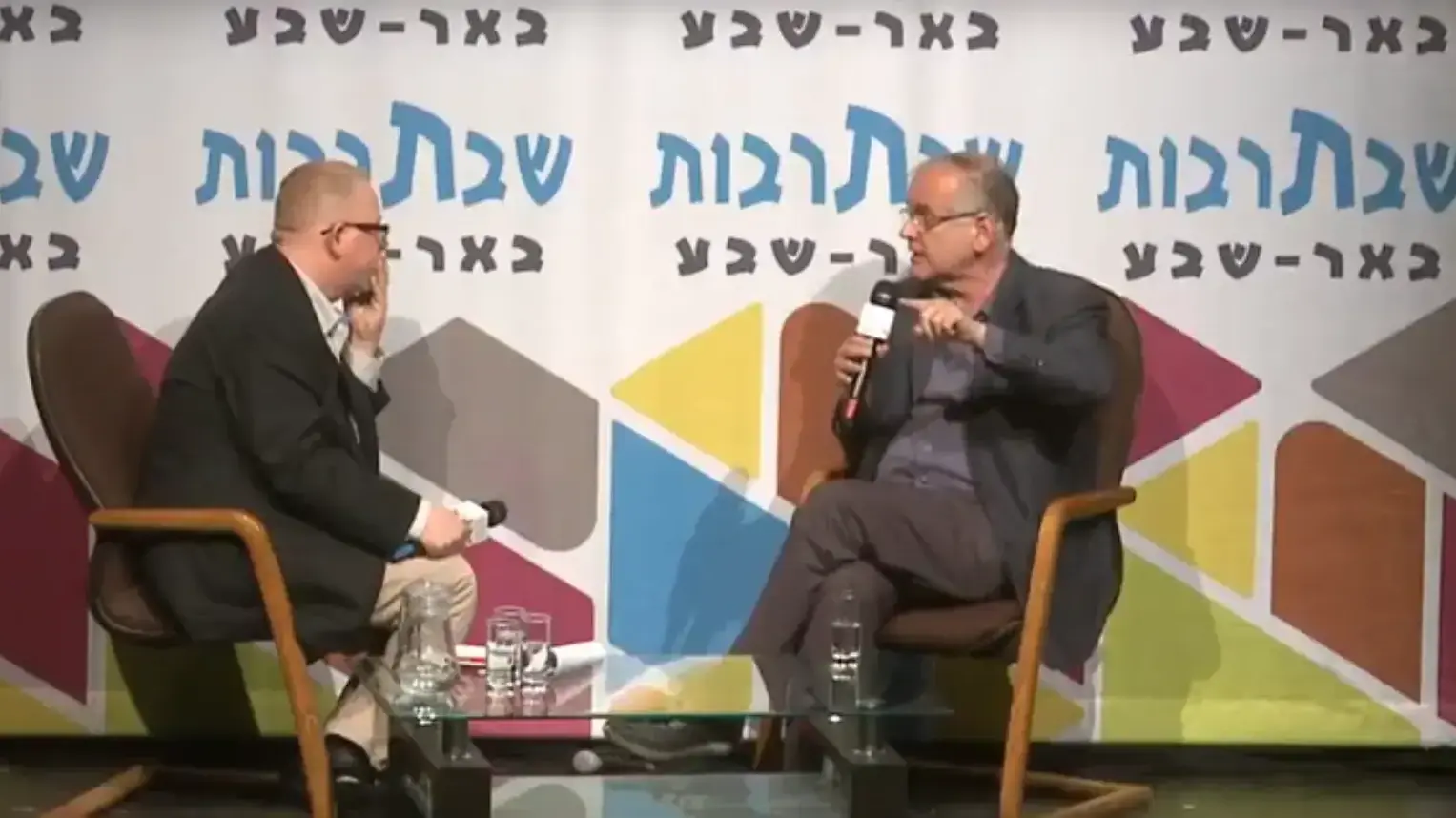 עדו נתניהו באירוע שבתרבות בבאר שבע ב-17 במרץ 2018 עדו נתניהו באירוע שבתרבות בבאר שבע ב-17 במרץ 2018