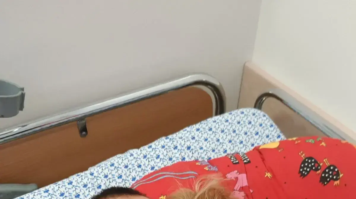גילתה שהיא בהריון בזמן אבחון המחלה. חגית ובעלה גילתה שהיא בהריון בזמן אבחון המחלה. חגית ובעלה