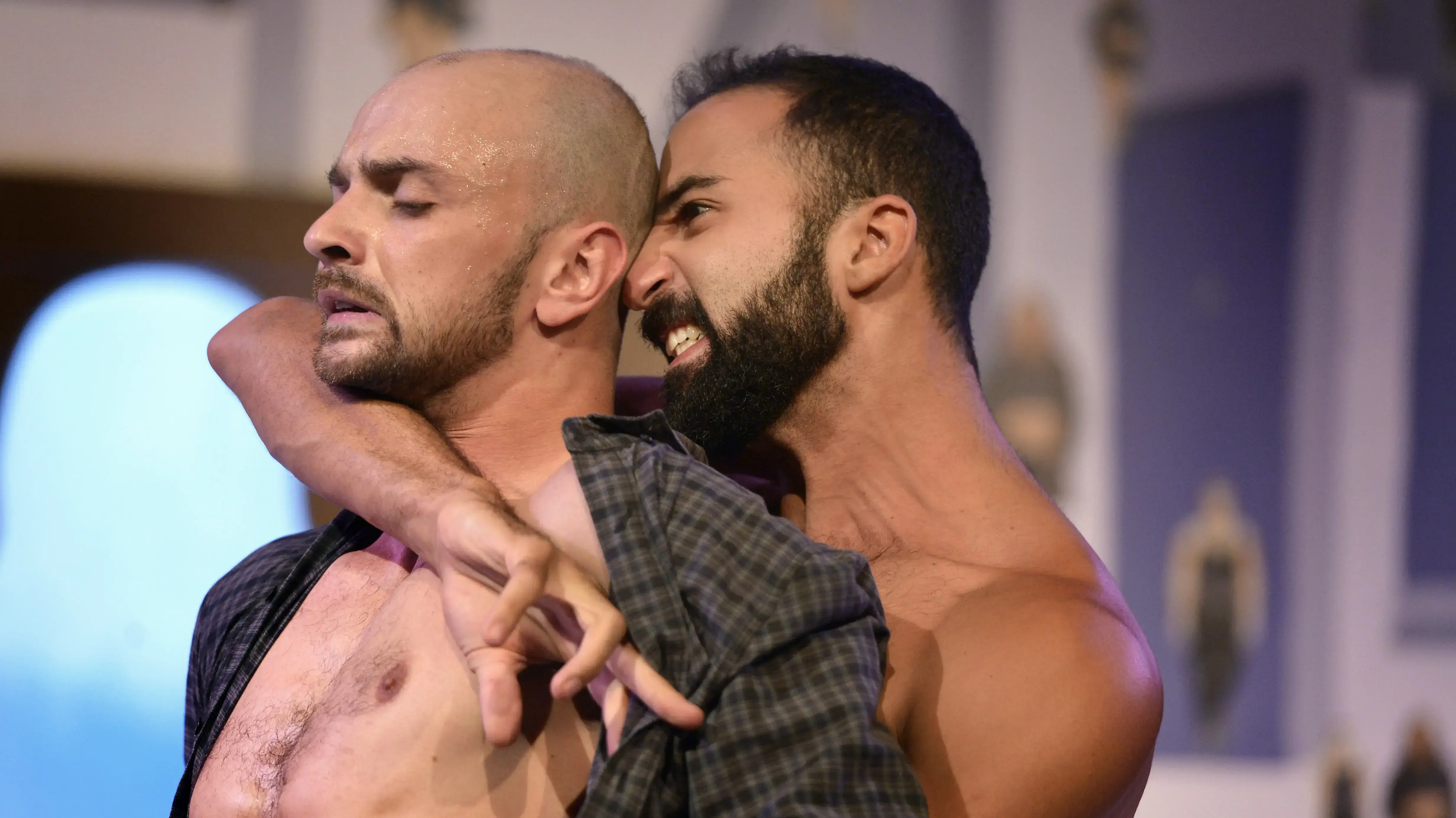 "תרגיל מעניין החושף עימות פנימי בנפש היוצר". מתוך: "מחזה חדש" "תרגיל מעניין החושף עימות פנימי בנפש היוצר". מתוך: "מחזה חדש"