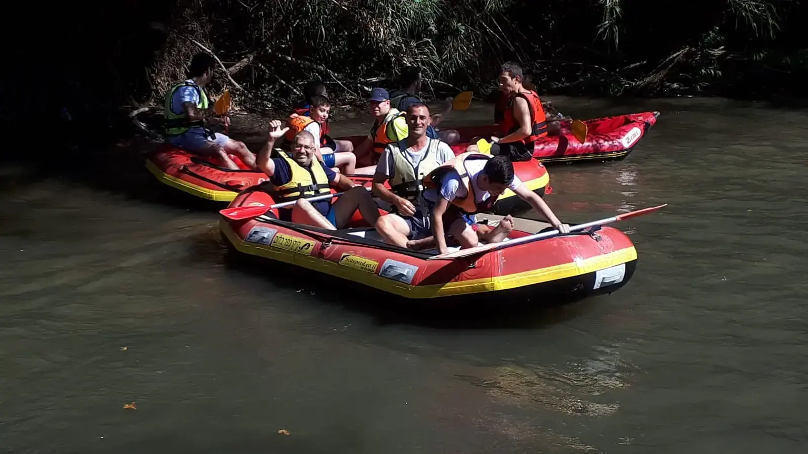 שטים בנהר הירדן בחול המועד סוכות 26 בספטמבר 2018 שטים בנהר הירדן בחול המועד סוכות 26 בספטמבר 2018