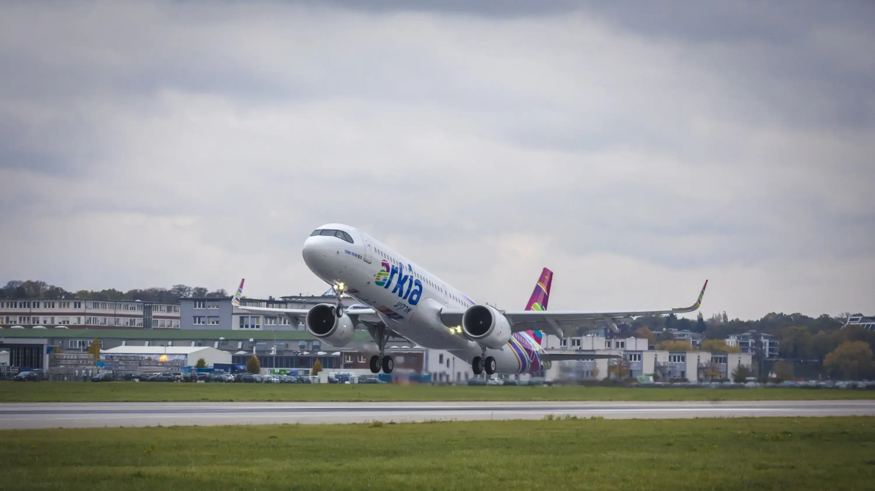 מטוס איירבאס Airbus 321neo LR ארקיע מטוס איירבאס Airbus 321neo LR ארקיע