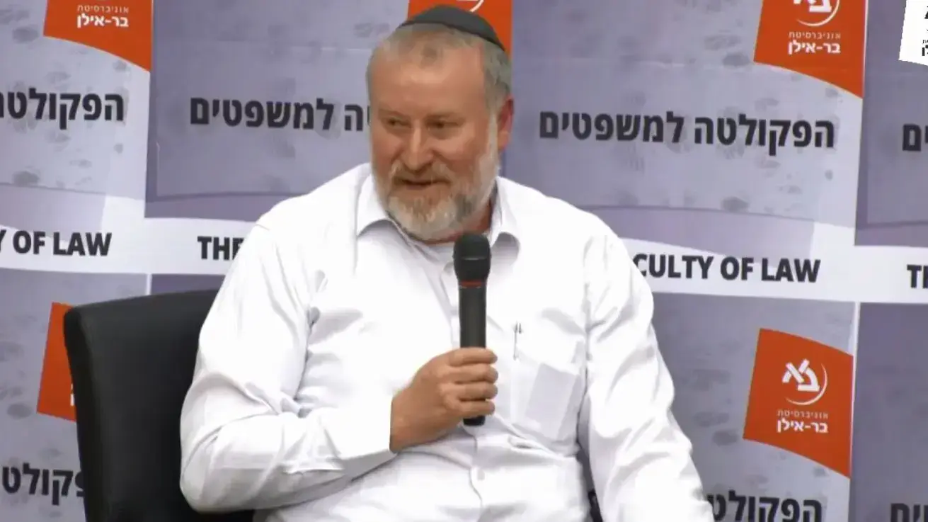 היועמ"ש ד"ר אביחי מנדלבליט באוניברסיטת בר-אילן, 26 בנובמבר 2018 היועמ"ש ד"ר אביחי מנדלבליט באוניברסיטת בר-אילן, 26 בנובמבר 2018