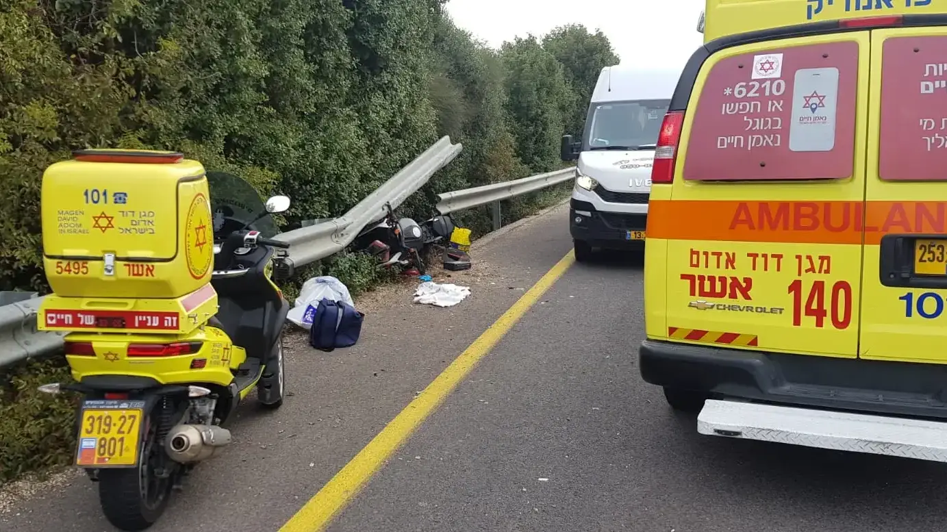 זירת התאונה בגליל המערבי בה נהרג רוכב אופנוע זירת התאונה בגליל המערבי בה נהרג רוכב אופנוע