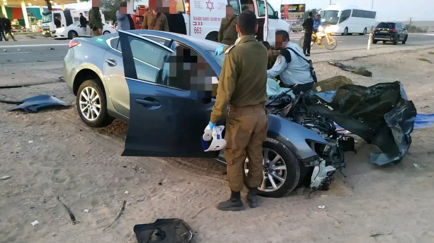 הרוג בתאונה בין משאית לרכב פרטי בכביש 90 סמוך לעין יהב.27 בדצמבר 2018 הרוג בתאונה בין משאית לרכב פרטי בכביש 90 סמוך לעין יהב.27 בדצמבר 2018