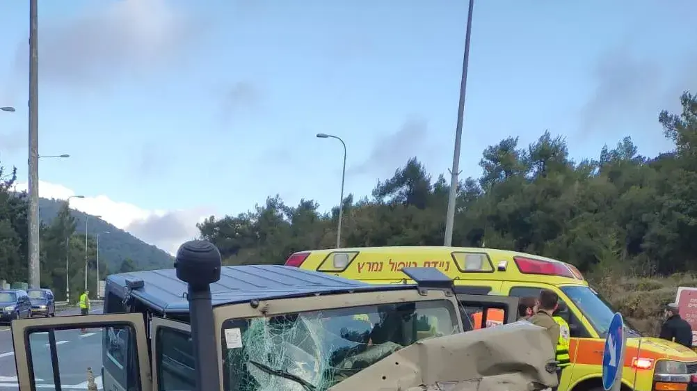 נזקי הרכב בתאונה בה נפגעו קציני צה"ל בתאונה דרכים בצפון 6 בינואר 2019 נזקי הרכב בתאונה בה נפגעו קציני צה"ל בתאונה דרכים בצפון 6 בינואר 2019