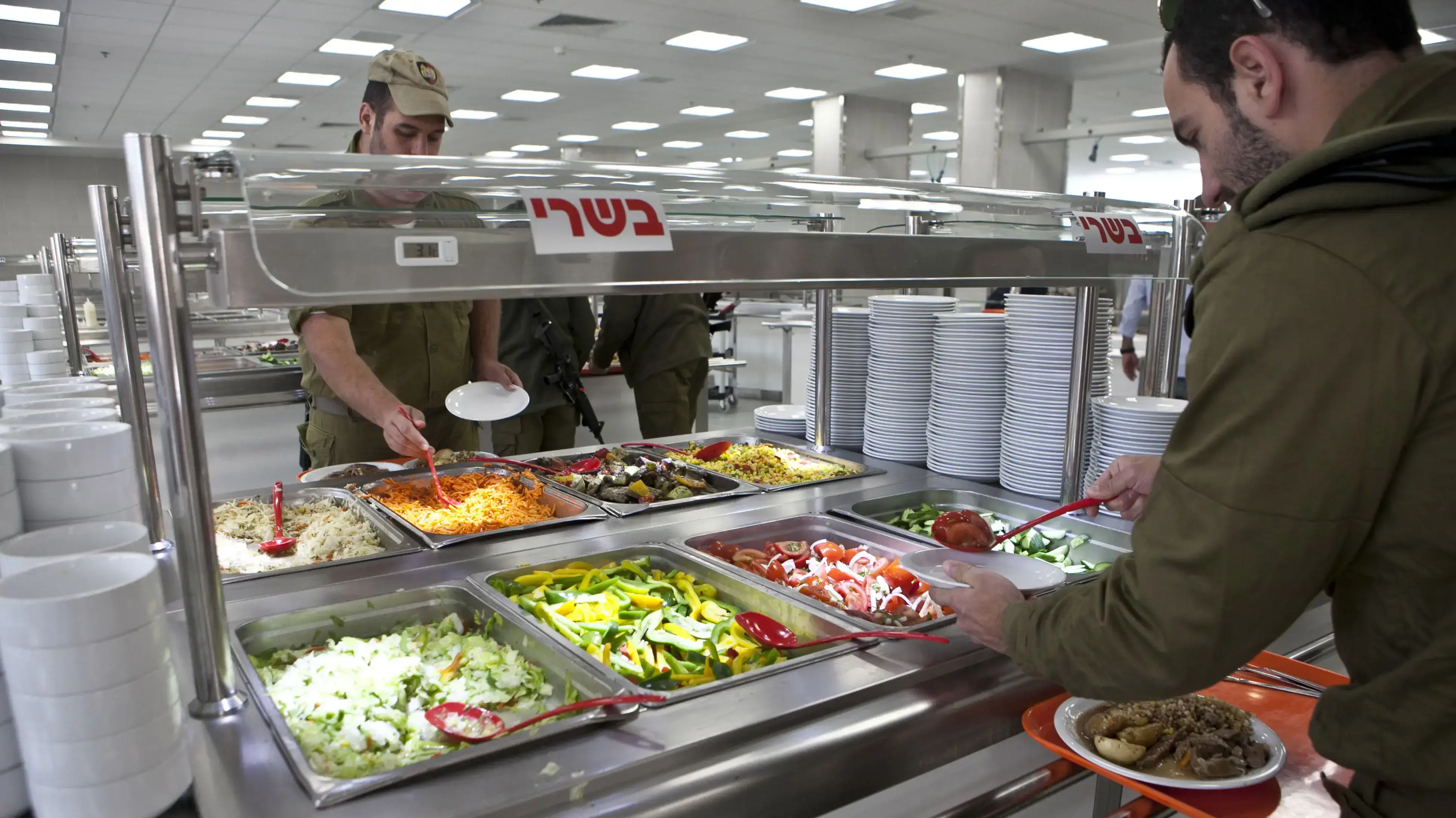 חדר אוכל בעיר הבה"דים ,13 באפריל 2015 חדר אוכל בעיר הבה"דים ,13 באפריל 2015