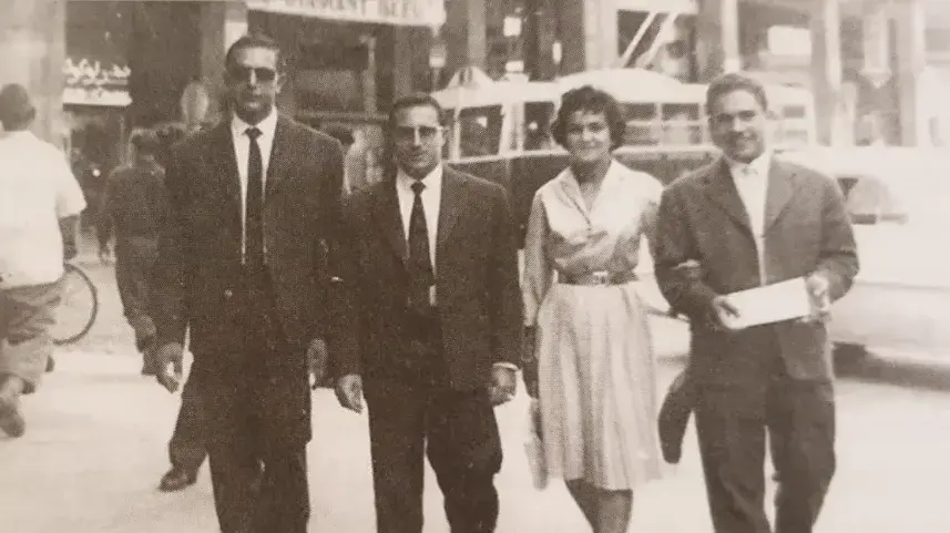 אלברט יפרח, רעייתו, מאיר קנפו וג'ו וקנין 1958 אלברט יפרח, רעייתו, מאיר קנפו וג'ו וקנין 1958