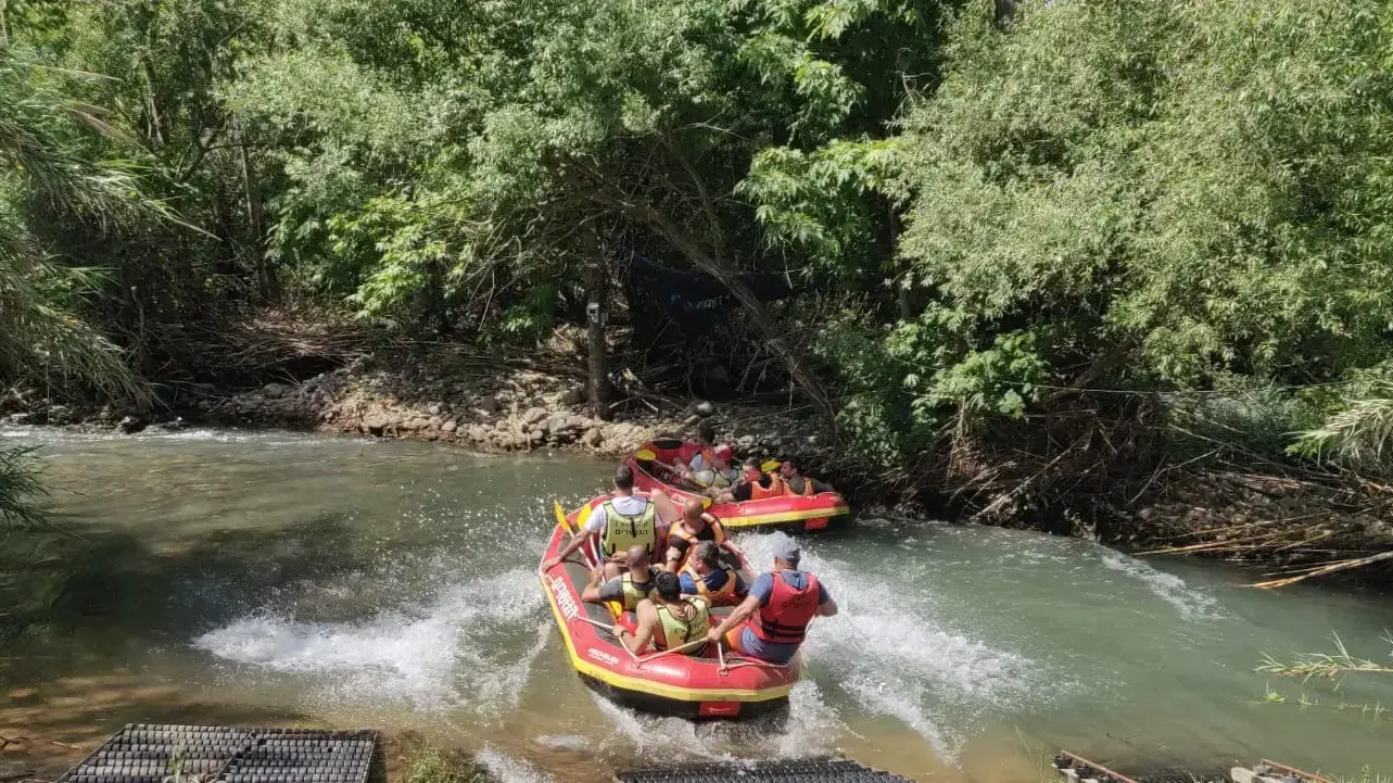 מבקרים בנחל החצבני, בשייט בקייקי מעין הגושרים, 16 במאי 2019
מבקרים בנחל החצבני, בשייט בקייקי מעין הגושרים, 16 במאי 2019