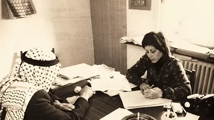הסרט "לאה צמל עורכת דין" בבימוי רחל לאה ג'ונס ופיליפ בלאיש הסרט "לאה צמל עורכת דין" בבימוי רחל לאה ג'ונס ופיליפ בלאיש