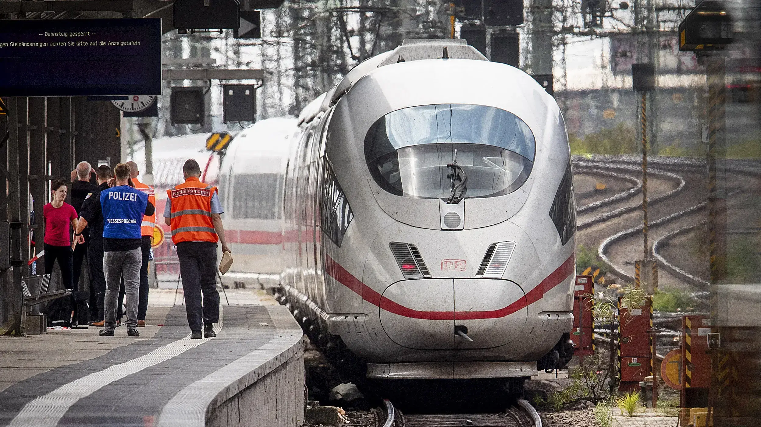 תחנת רכבת בעיר פרנקפורט, גרמניה, שבה נדחף ילד אל מותו, 29 ביולי 2019 תחנת רכבת בעיר פרנקפורט, גרמניה, שבה נדחף ילד אל מותו, 29 ביולי 2019