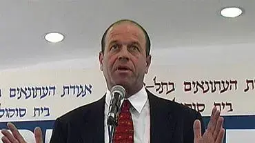 אברהם בורג בפריימריס