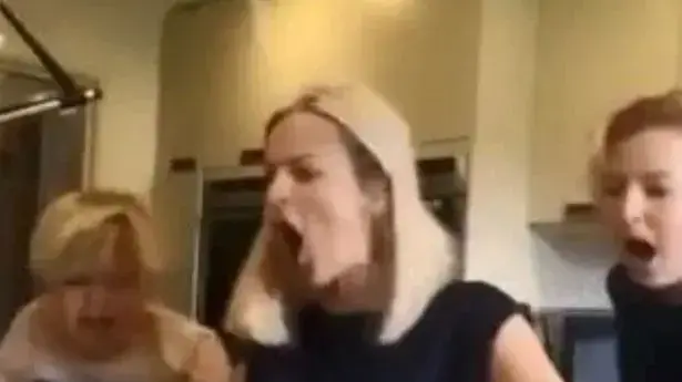 מתיחה אכזרית מתיחה אכזרית