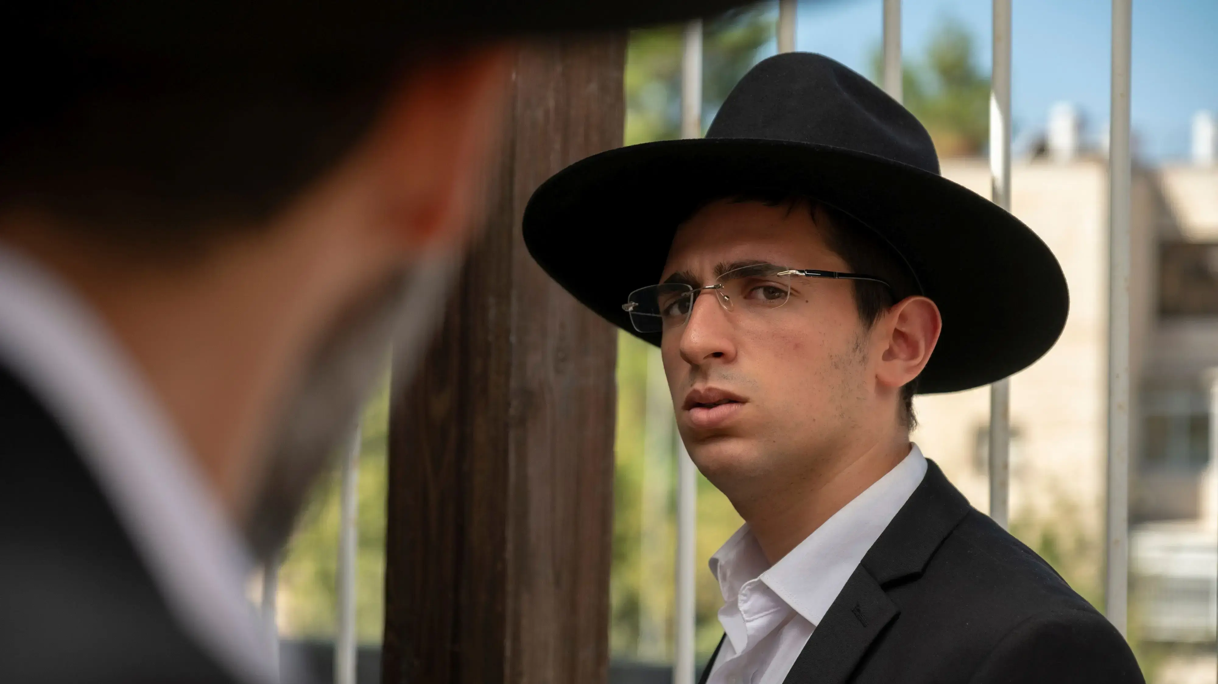 אל קצוות תבל. "הנערים" אל קצוות תבל. "הנערים"