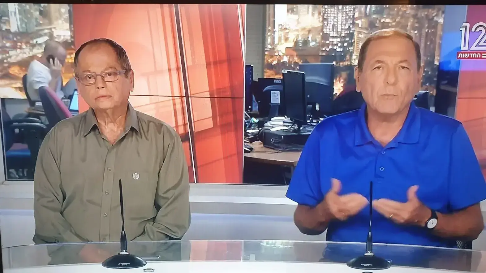 "אנשים חיים מפי המניפולציה, מדברים שצייצו בפייסבוק ולכן אנחנו נאלצים להסביר את עצמנו" "אנשים חיים מפי המניפולציה, מדברים שצייצו בפייסבוק ולכן אנחנו נאלצים להסביר את עצמנו"