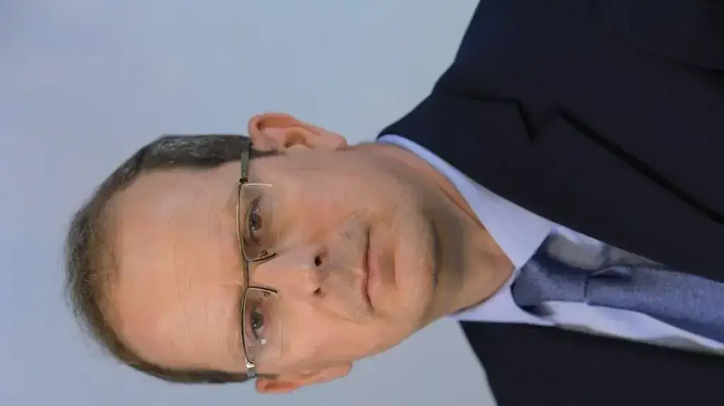 רז נזרי רז נזרי
