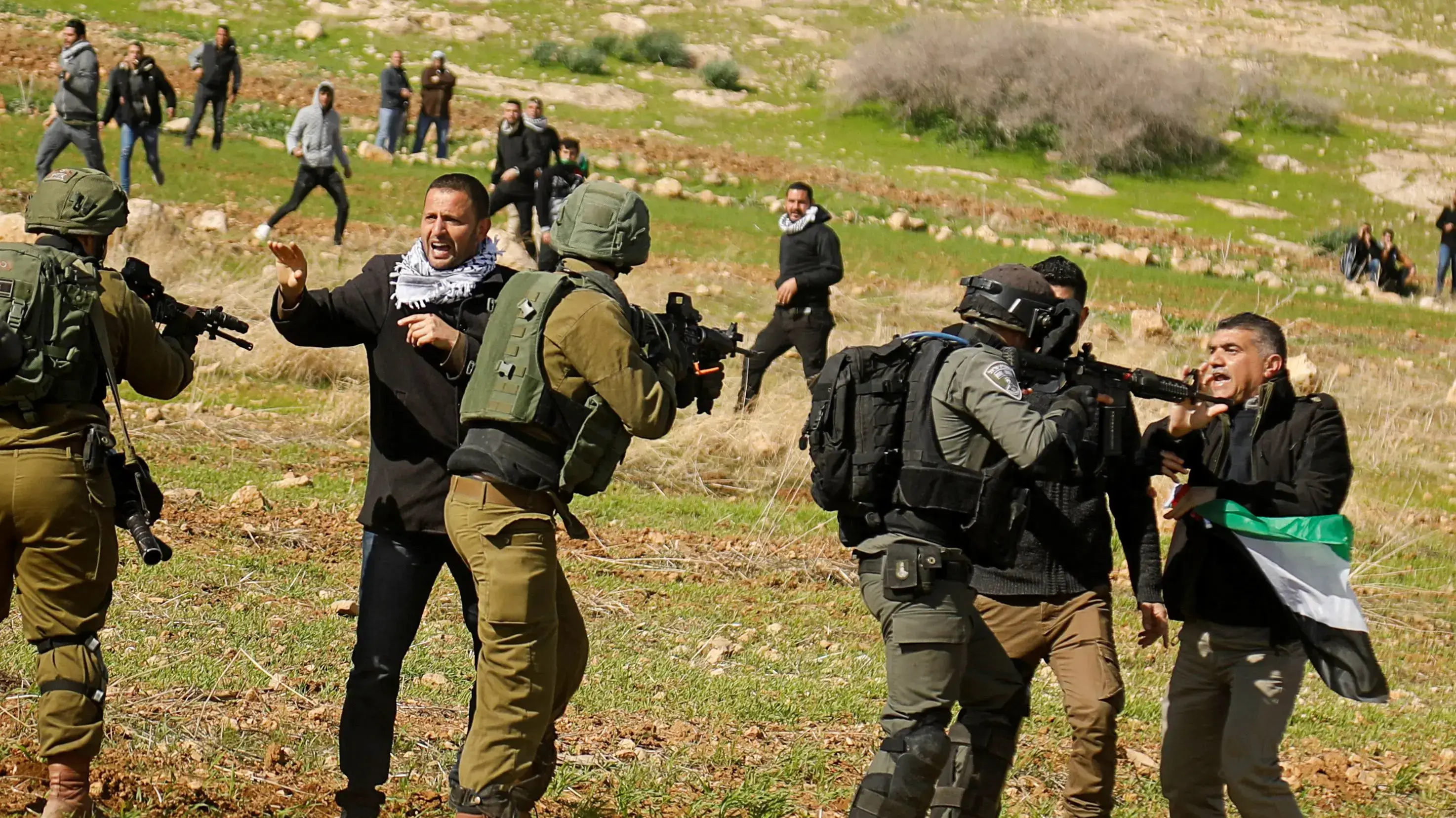 חיילי צה"ל בעימותים עם פלסטינים במהלך הפגנות נגד עסקת המאה בגדה המערבית. 31 בינואר 2020. חיילי צה"ל בעימותים עם פלסטינים במהלך הפגנות נגד עסקת המאה בגדה המערבית. 31 בינואר 2020.