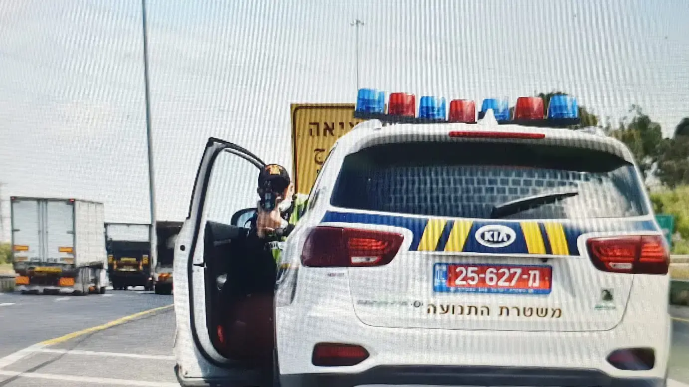 משטרת תנועה בימי קורונה, 23 באפריל 2020 משטרת תנועה בימי קורונה, 23 באפריל 2020