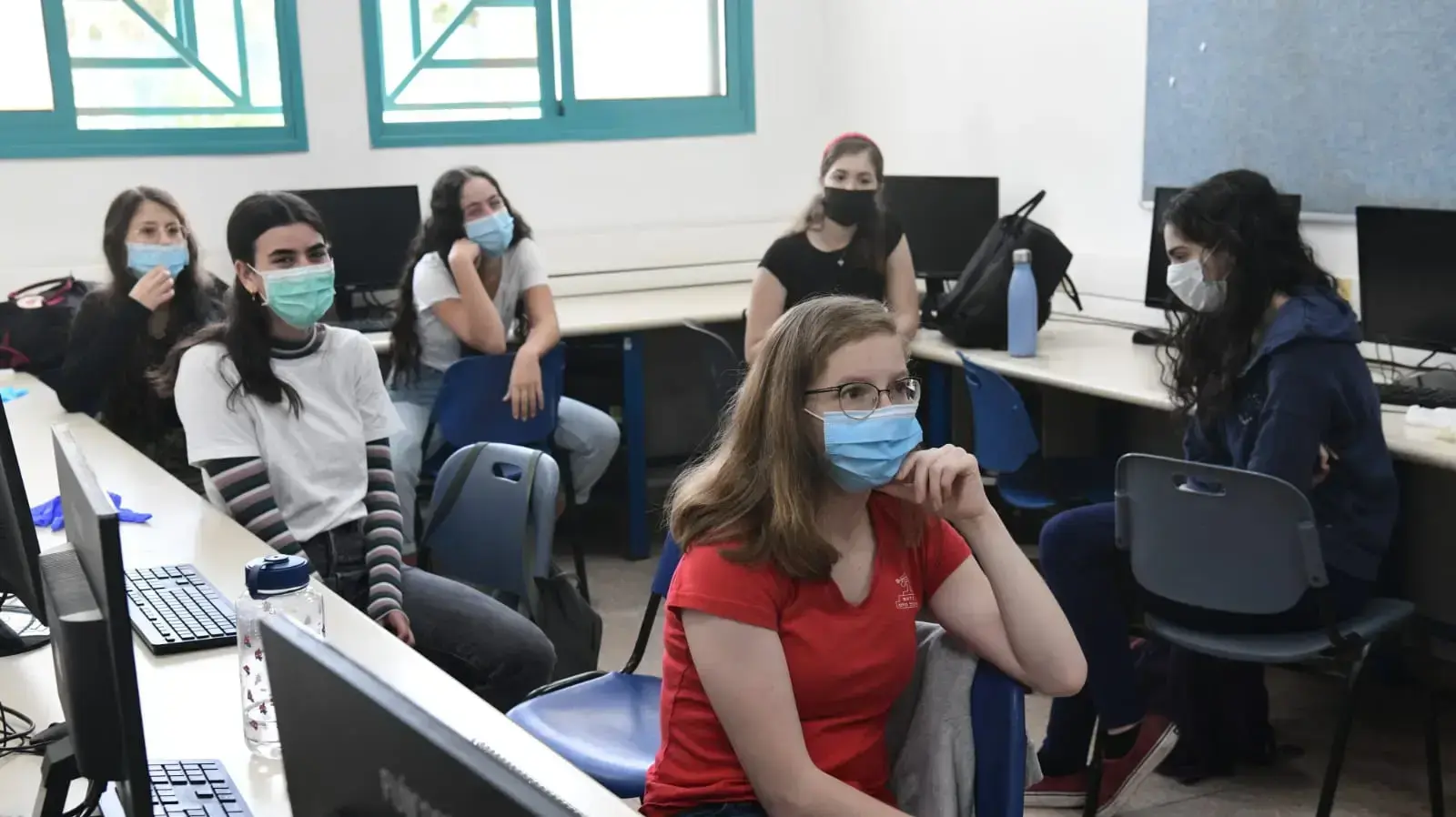 בית הספר התיכון אחד העם בפתח תקווה 5 במאי 2020 בית הספר התיכון אחד העם בפתח תקווה 5 במאי 2020