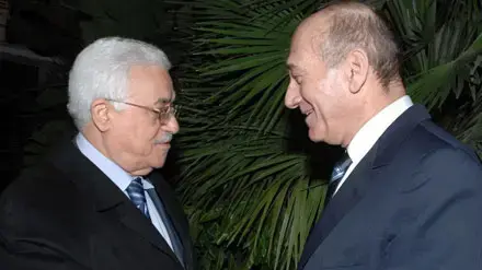 אולמרט ואבו מאזן בתום פגישתם אולמרט ואבו מאזן בתום פגישתם