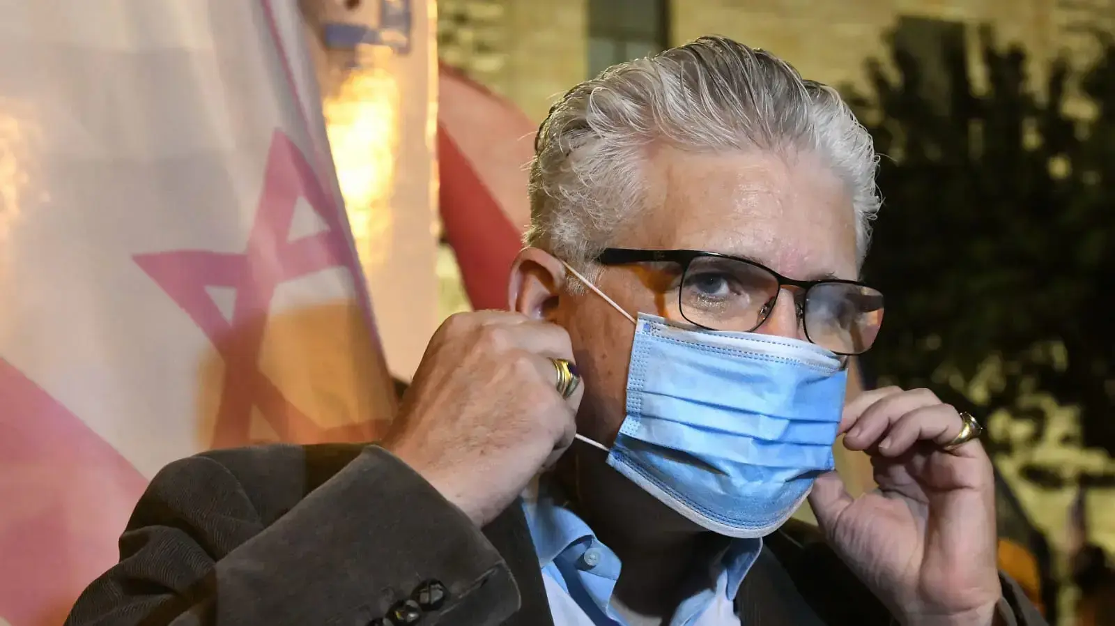 ח"כ אלי אבידר בהפגנה נגד השחיתות מול מעון רה"מ נתניהו, בלפור, ירושלים, 24 באוקטובר 2020 ח"כ אלי אבידר בהפגנה נגד השחיתות מול מעון רה"מ נתניהו, בלפור, ירושלים, 24 באוקטובר 2020