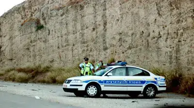 ניידת משטרה ליזר (גיא ברלס) ניידת משטרה ליזר (גיא ברלס)