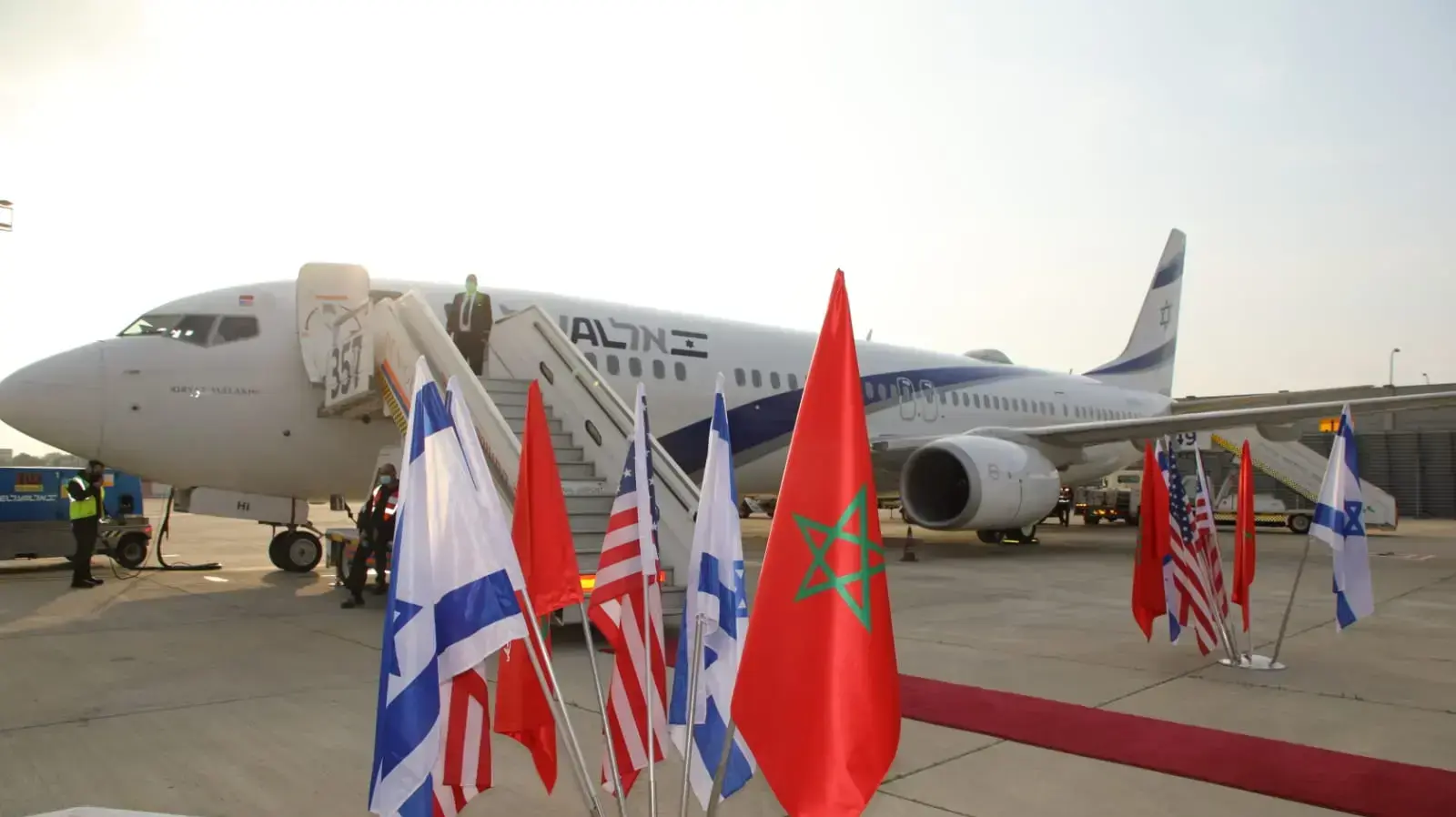 המראת המשלחת הישראלית בראשות מאיר בן שבת עם ג'ראד קושנר לרבאט, מרוקו, 22 בדצמבר 2020 המראת המשלחת הישראלית בראשות מאיר בן שבת עם ג'ראד קושנר לרבאט, מרוקו, 22 בדצמבר 2020