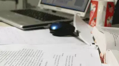 ניירות ומחשב