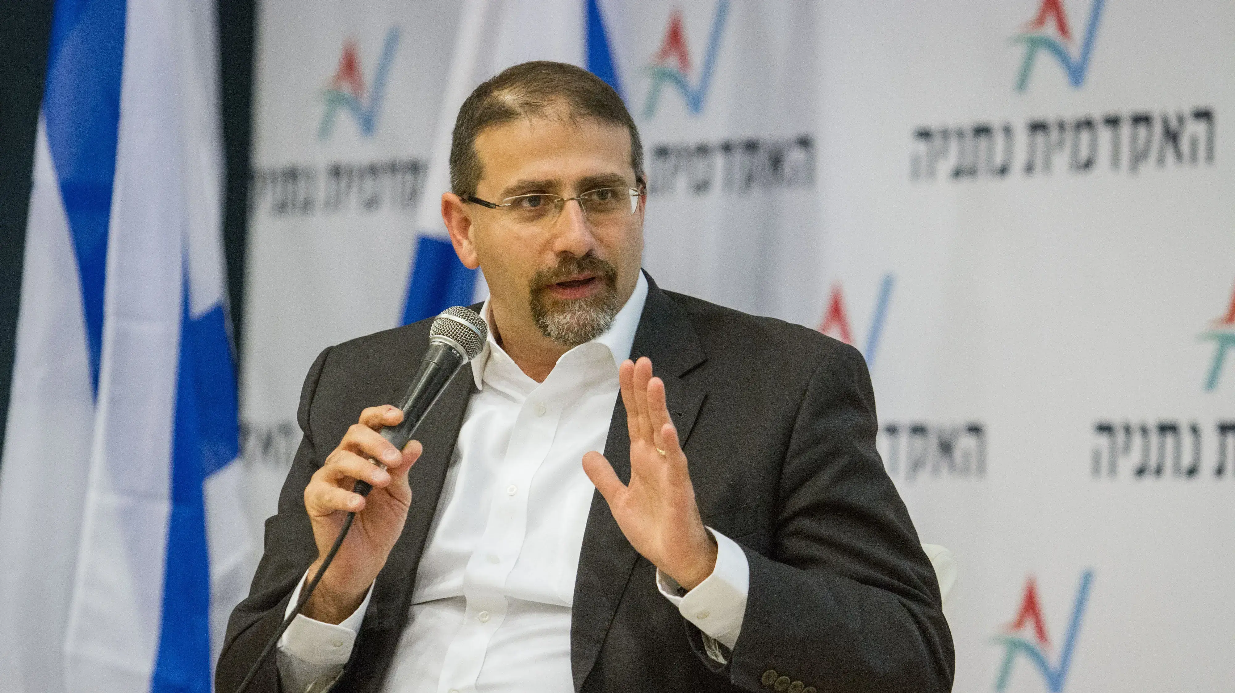 שגריר ארה"ב בישראל לשעבר, דן שפירו במהלך כנס במכללת נתניה שגריר ארה"ב בישראל לשעבר, דן שפירו במהלך כנס במכללת נתניה