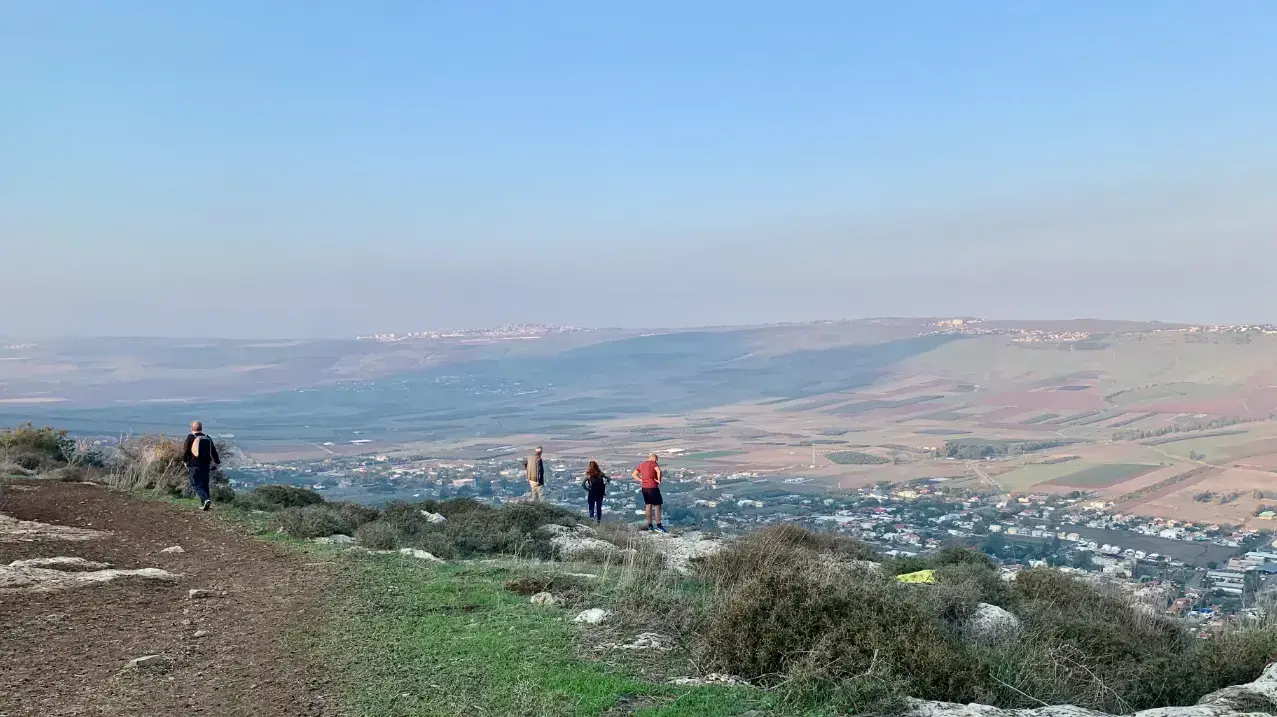 חוות מצפה האיילים חוות מצפה האיילים
