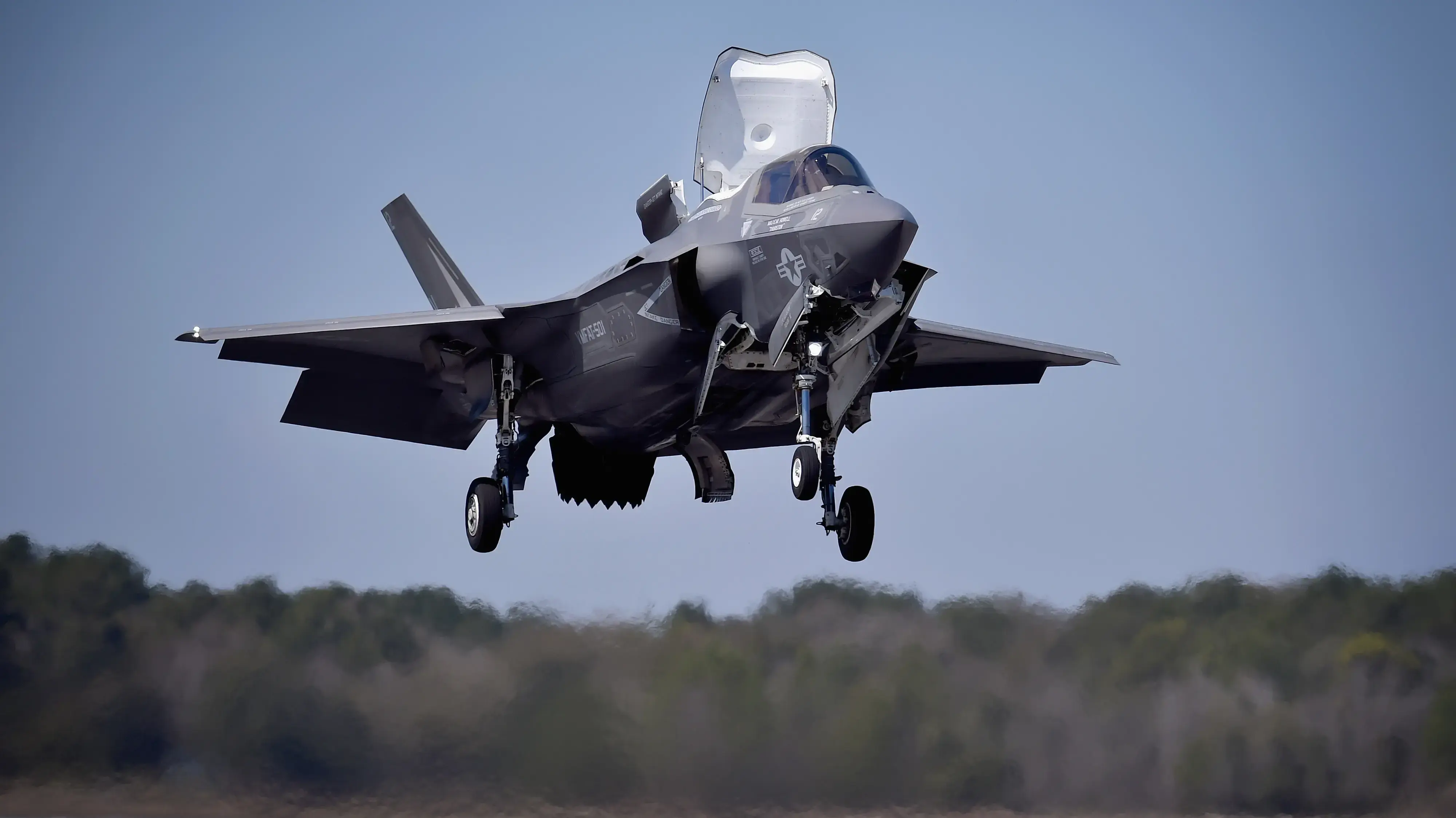 F-35 Lightning II F-35 Lightning II