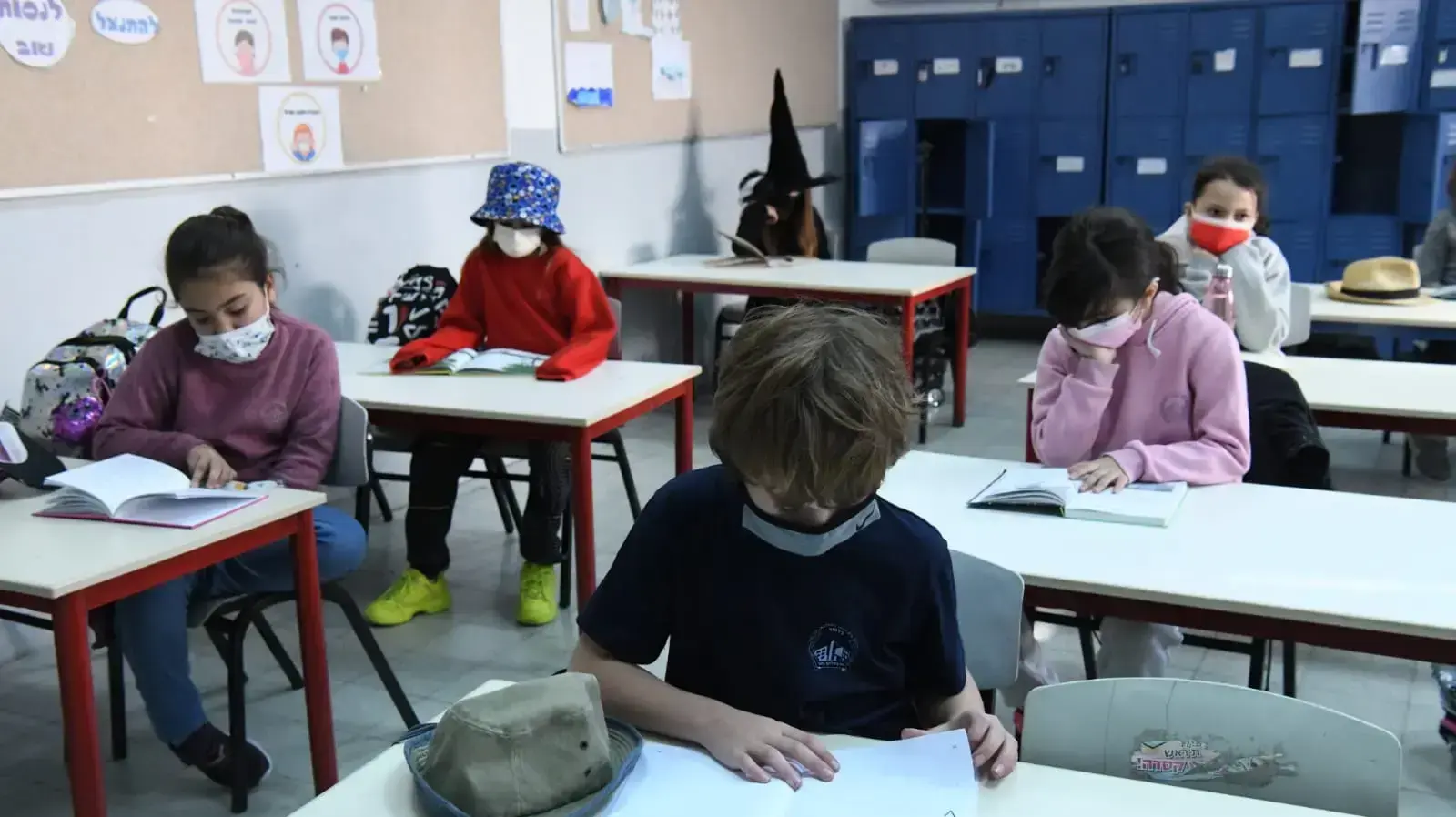 חזרה ללימודים בבית ספר בלפור ת"א , 21 בפברואר 2021 חזרה ללימודים בבית ספר בלפור ת"א , 21 בפברואר 2021