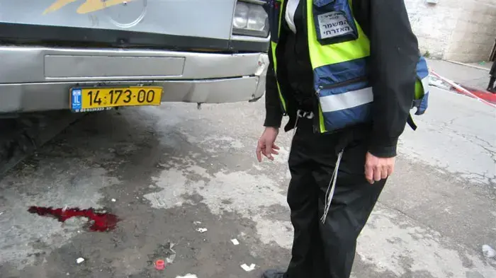 תאוינת דרכים קטלנית ילדה נהרגה מפגיעת אוטובוס תאוינת דרכים קטלנית ילדה נהרגה מפגיעת אוטובוס