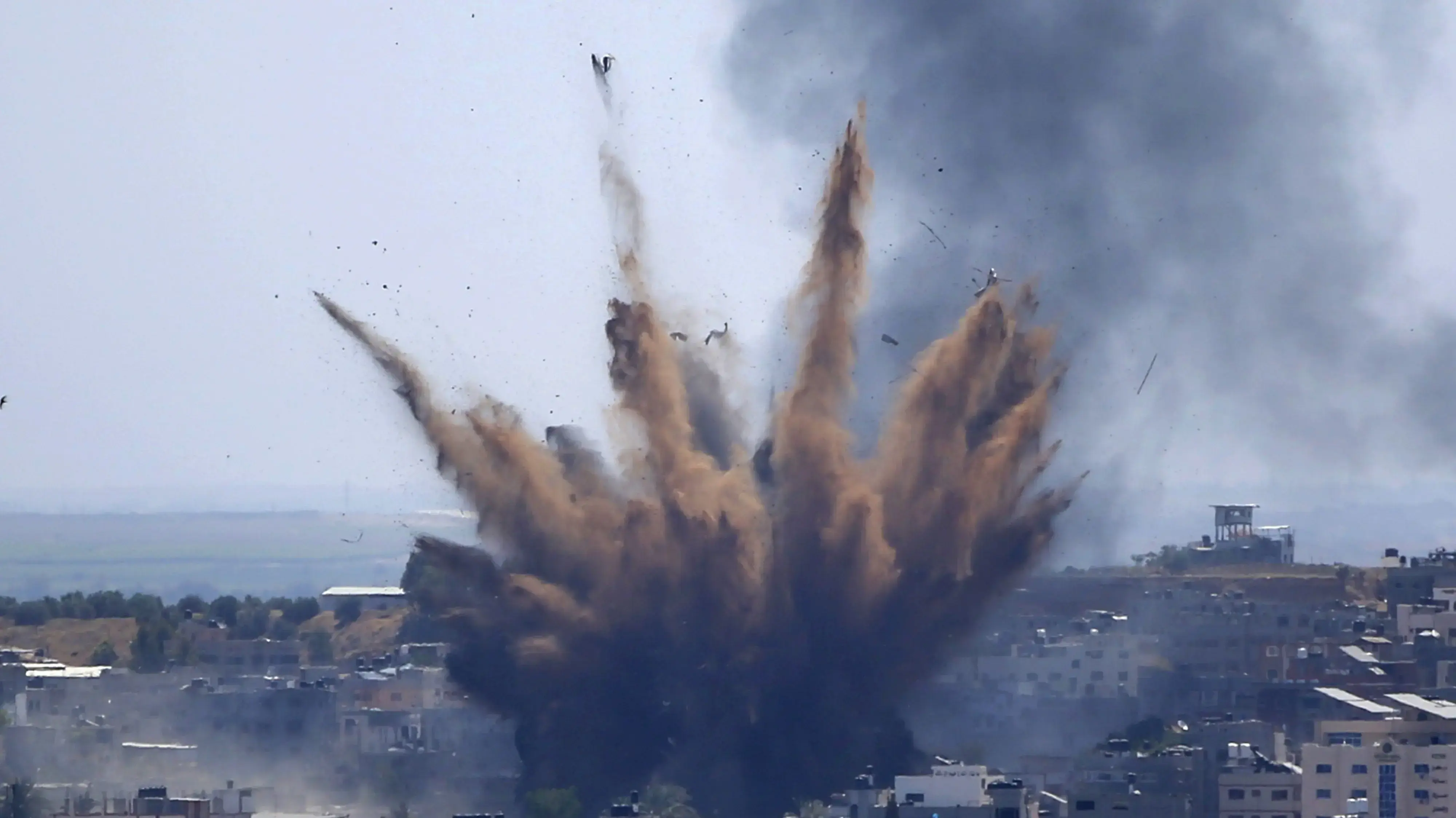 פיצוצים ברצועת עזה אחרי תקיפות של צה"ל, 13 במאי 2021 פיצוצים ברצועת עזה אחרי תקיפות של צה"ל, 13 במאי 2021