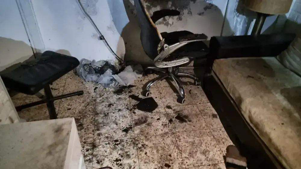 זריקת בקבוק תבערה לבית ביפו, 15 במאי 202 זריקת בקבוק תבערה לבית ביפו, 15 במאי 202