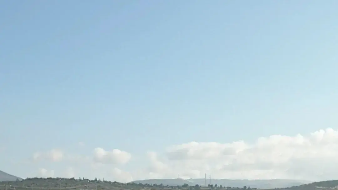 שוטרי משטרה צבאית אורבים במקומות מסוכנים כדי לרשום דו״חות תנועה שוטרי משטרה צבאית אורבים במקומות מסוכנים כדי לרשום דו״חות תנועה