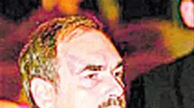 פרופסור אוריאל טואף מחבר הספר "פסח של דם" פרופסור אוריאל טואף מחבר הספר "פסח של דם"