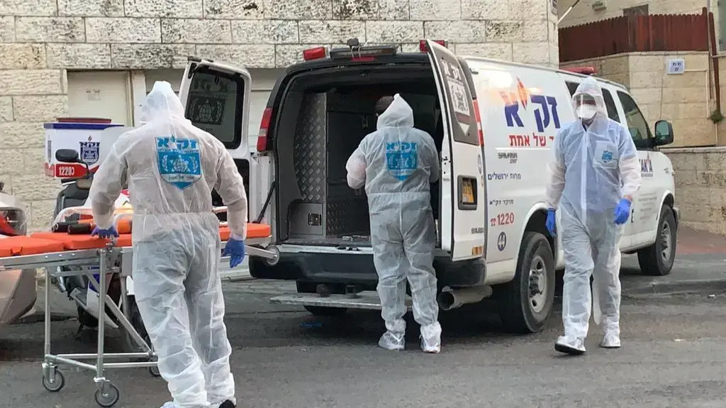פינוי גופות אנשים עריריים שנמצאו מתים בדירותיהם פינוי גופות אנשים עריריים שנמצאו מתים בדירותיהם
